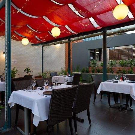 Ramada By Wyndham Brisbane Windsor Hotel Bagian luar foto