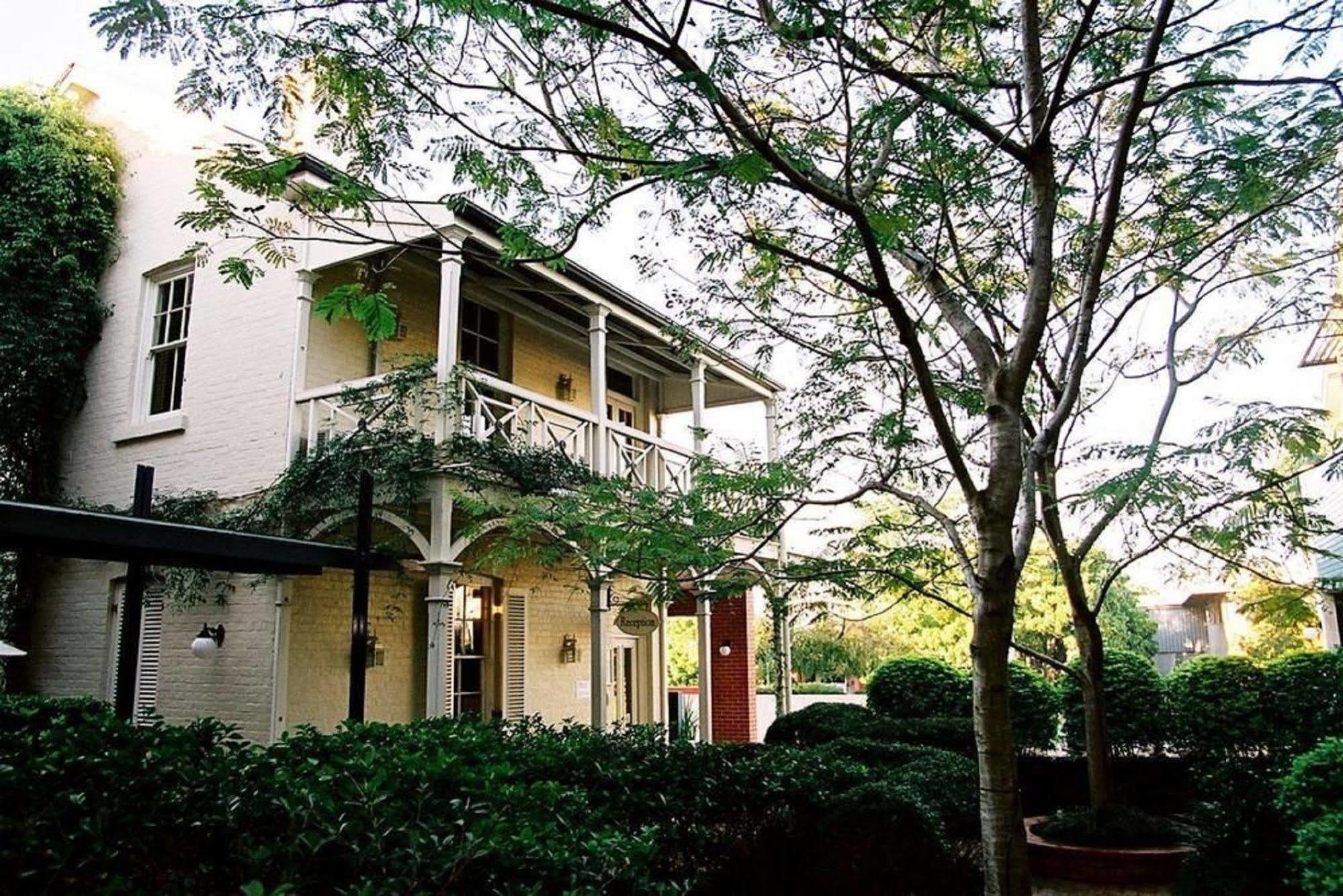 Ramada By Wyndham Brisbane Windsor Hotel Bagian luar foto