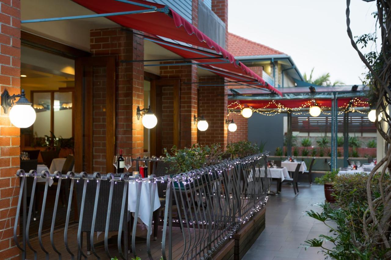 Ramada By Wyndham Brisbane Windsor Hotel Bagian luar foto