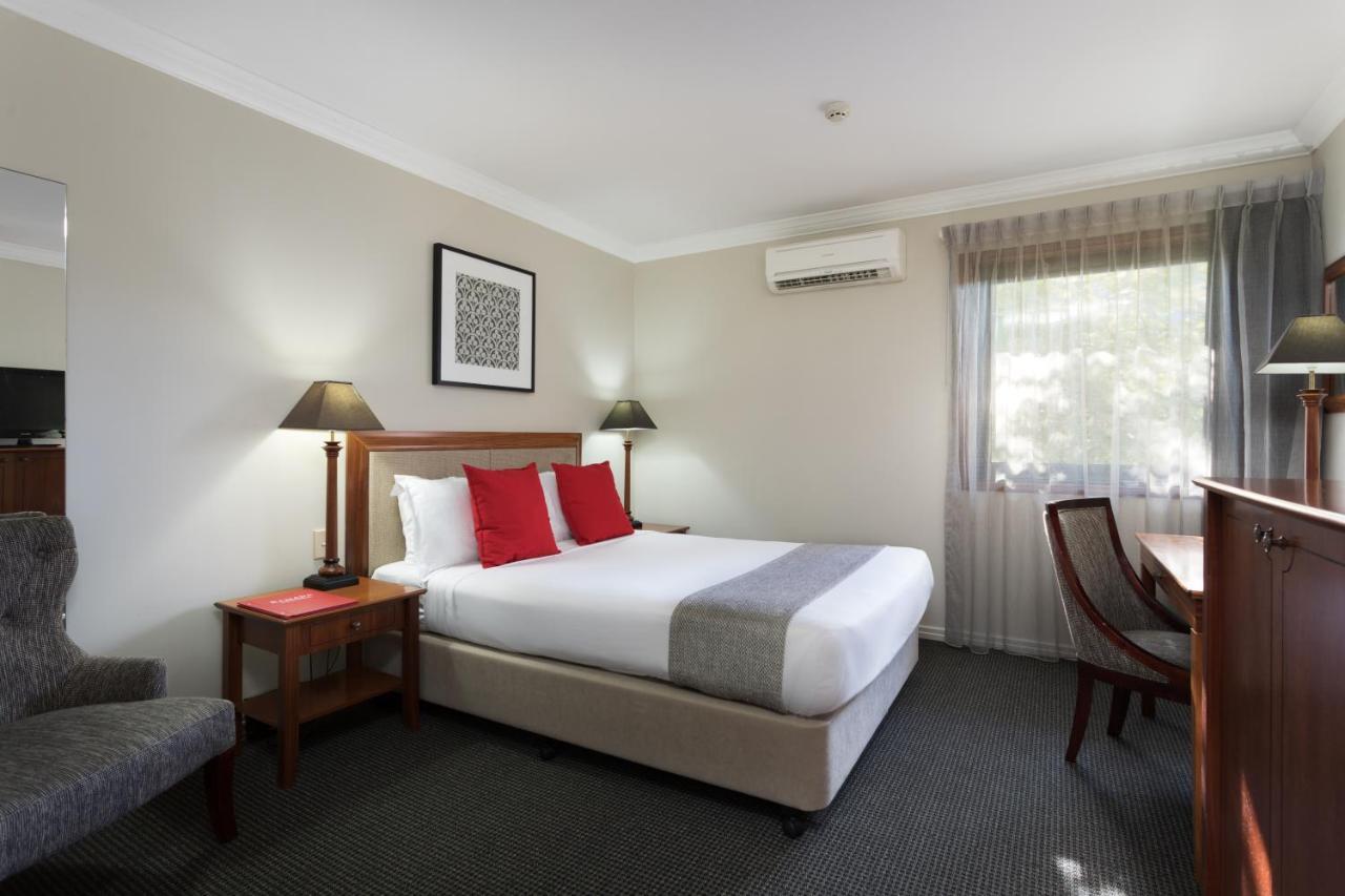 Ramada By Wyndham Brisbane Windsor Hotel Bagian luar foto
